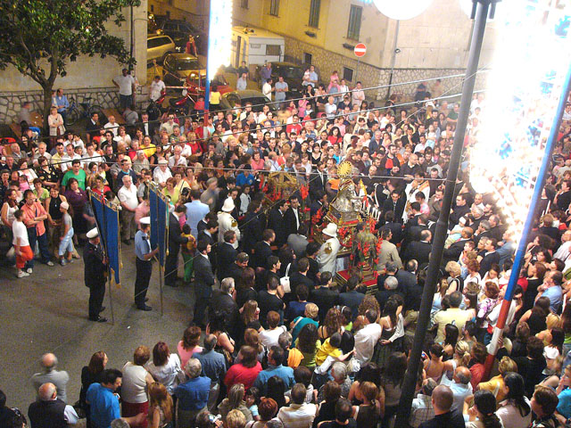 Sosta della processione